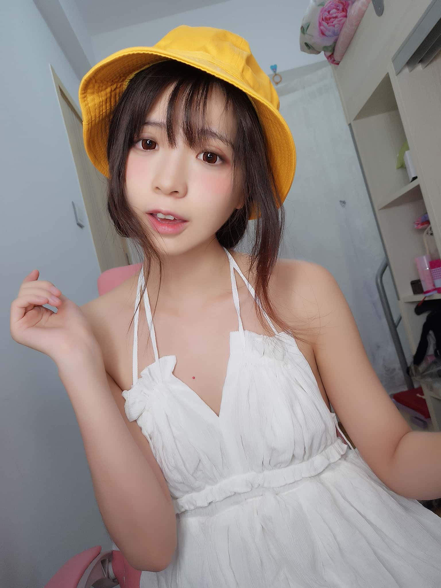 026 疯猫ss – 小黄帽 9P 41M插图1