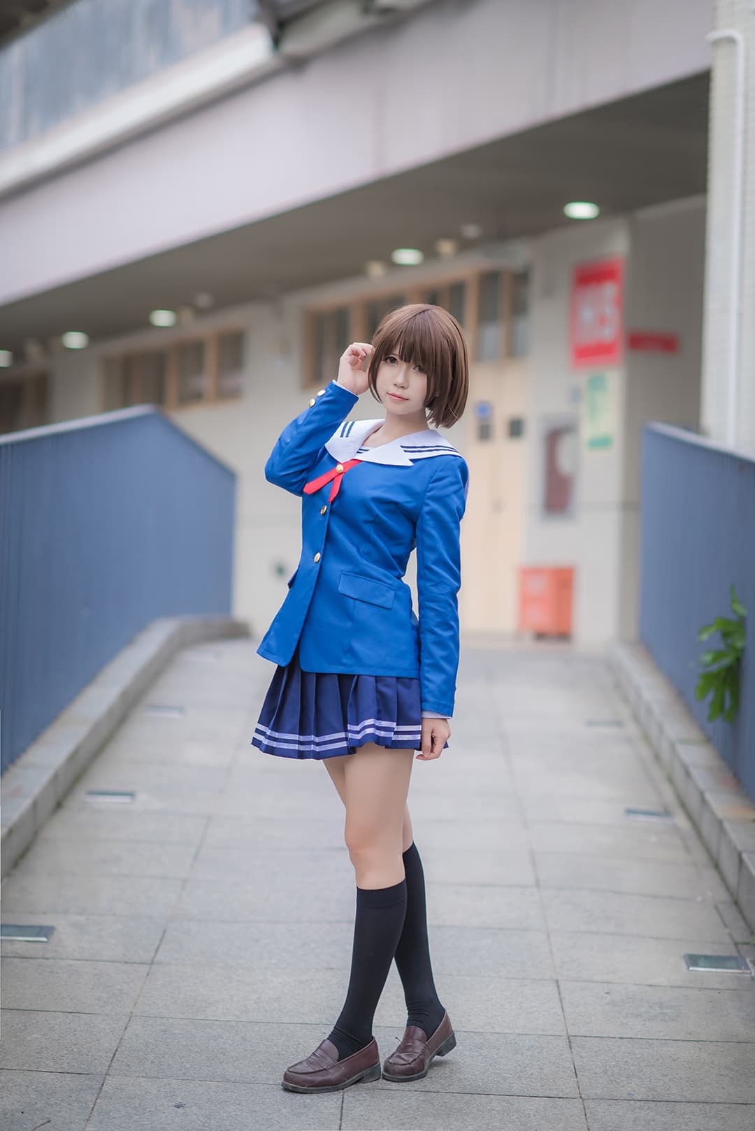 007 白金saki – 校服 27P 173M插图