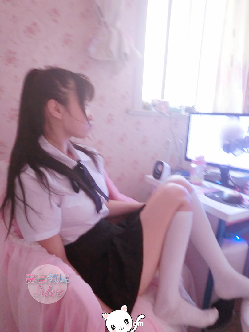 048 工口萝莉赛高酱 – 校园制服 54P 39M插图1