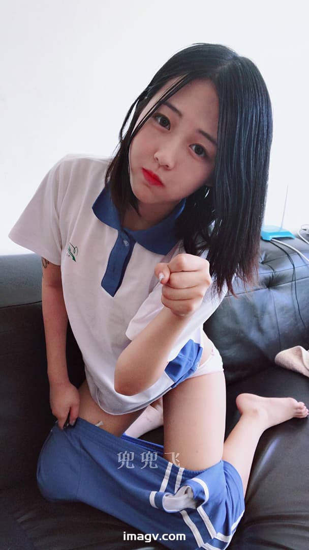 024 兜兜飞 – 深圳校服 4P 0.9M插图1